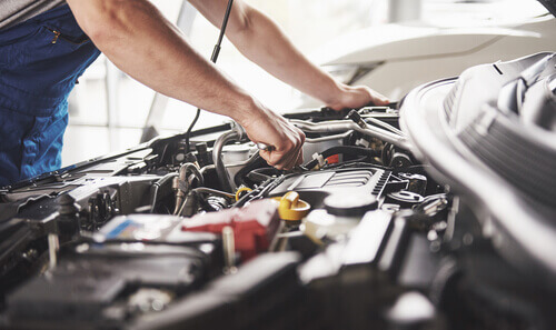 dealership service vs mechanic, Dealership service vs mechanic &#8211; which is better?