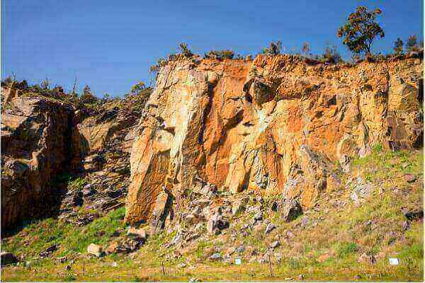 Abseil down cliffs at Mountain Quarry